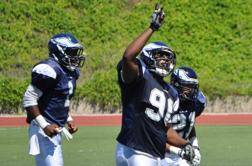 The Owls are set to take on Fullerton College tomorrow evening in their first Bowl Game since 2007. Photo By: Cliff  Wurst.