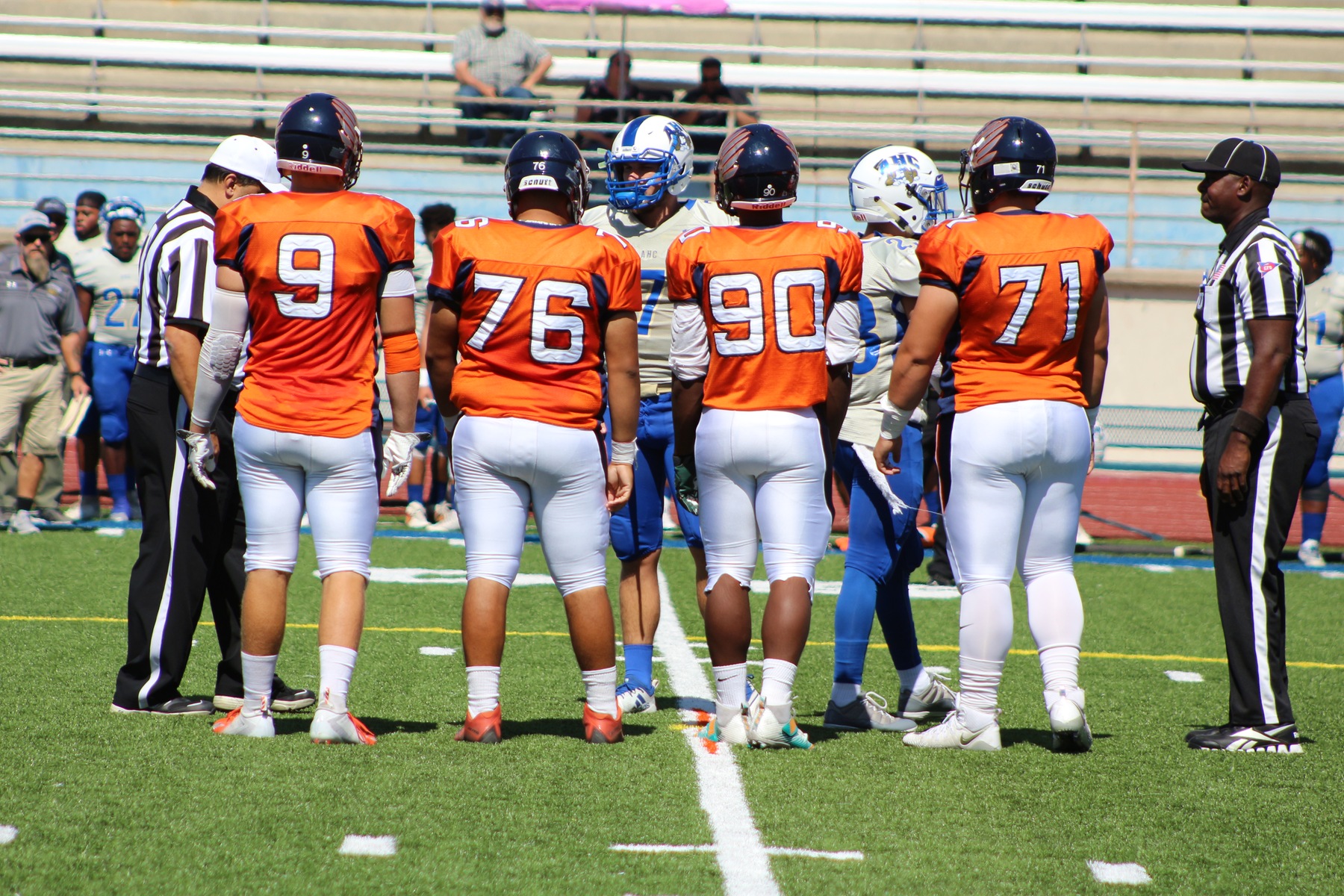 Fighting Owls Stay Unbeaten in Conference