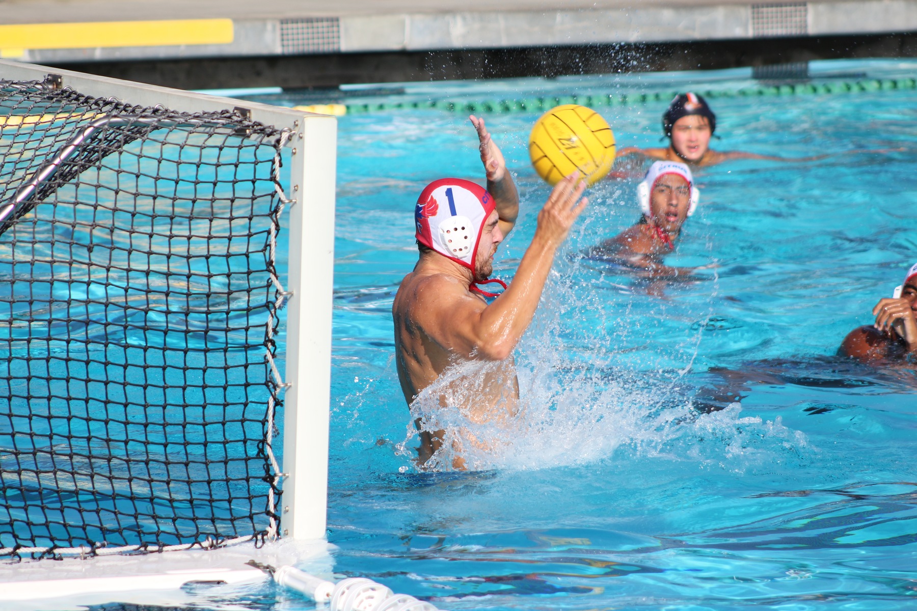 Men&rsquo;s Water Polo Stumped by LA Valley