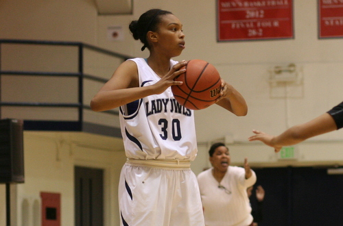 Freshman Jaelyn Wilson recorded a double-double with 10 points and 15 rebounds in Citrus' loss to Santa Monica. Photo By: Jerrika Ramirez.