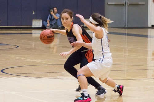 Owls Wrap Up Preseason Play In Home Openers