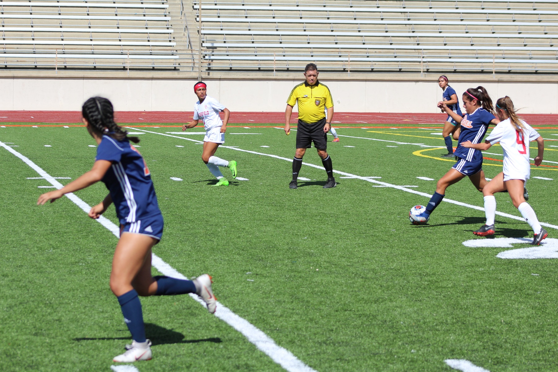 Women's Soccer Keeps Rolling, Win Streak at 4