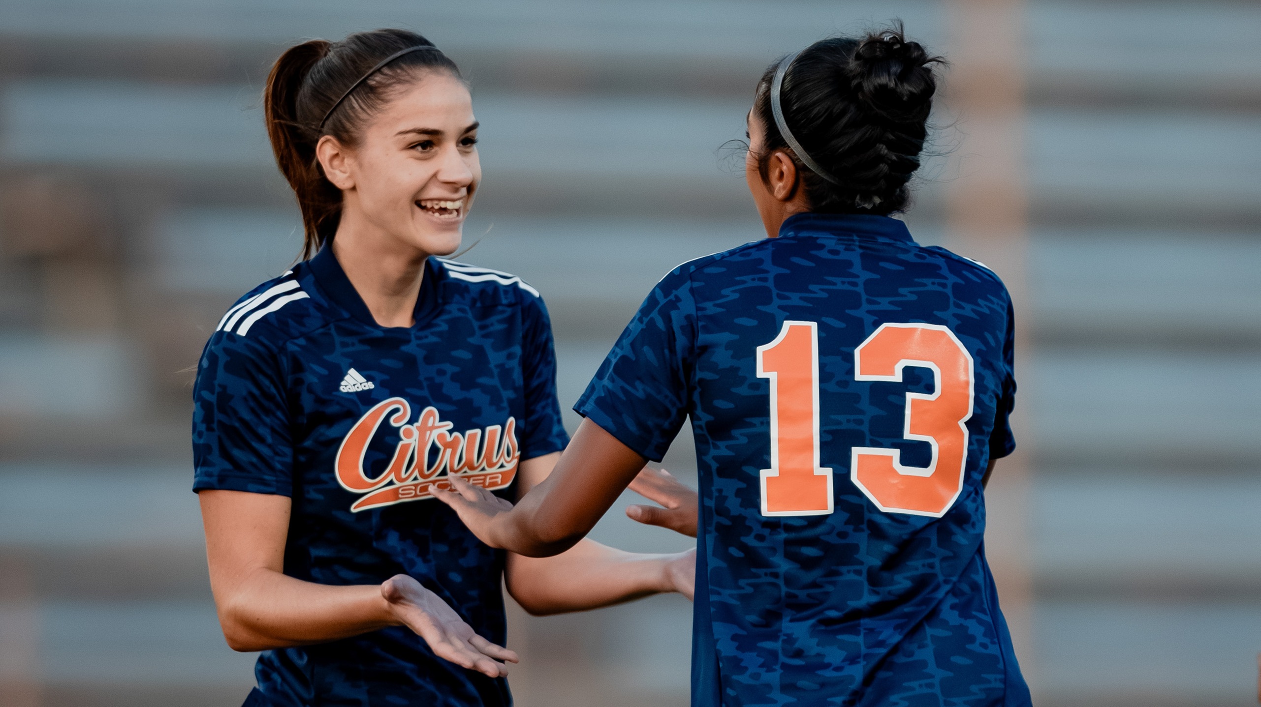 Owls Dominate Glendale in 7-0 Conference Win