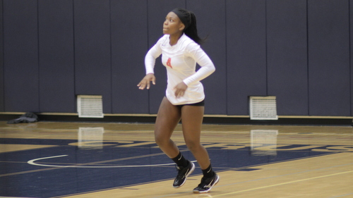 Sophomore Zhari Johnson had 19 digs in Citrus' first win of the year at San Bernardino Valley College. Photo By: Marisa Dyson